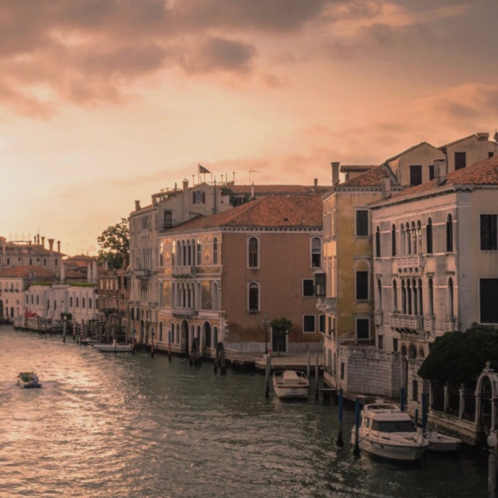 Meet your Posher, Sally